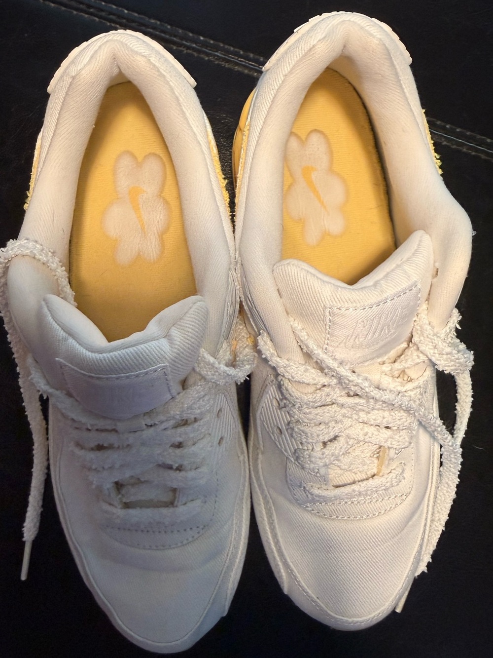 2023 Nike Wmns Air Max 90 SE 'Citron Daisy' Women’s Size 8 - Picture 3 of 9